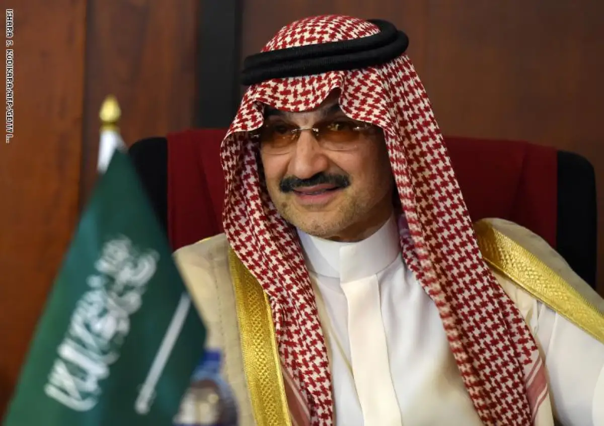 الوليد بن طلال يفاجئ إدارة ونادي الهلال بخطوة جريئة فور استكمال توقيع صفقة الاستحواذ