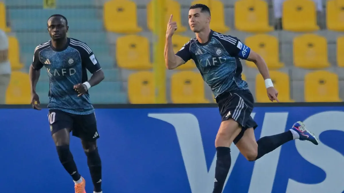 رونالدو في جردة حساب يتفاجئ بعدد الاهداف المتبقية لمشوار 1000 بعد إعادة التدقيق