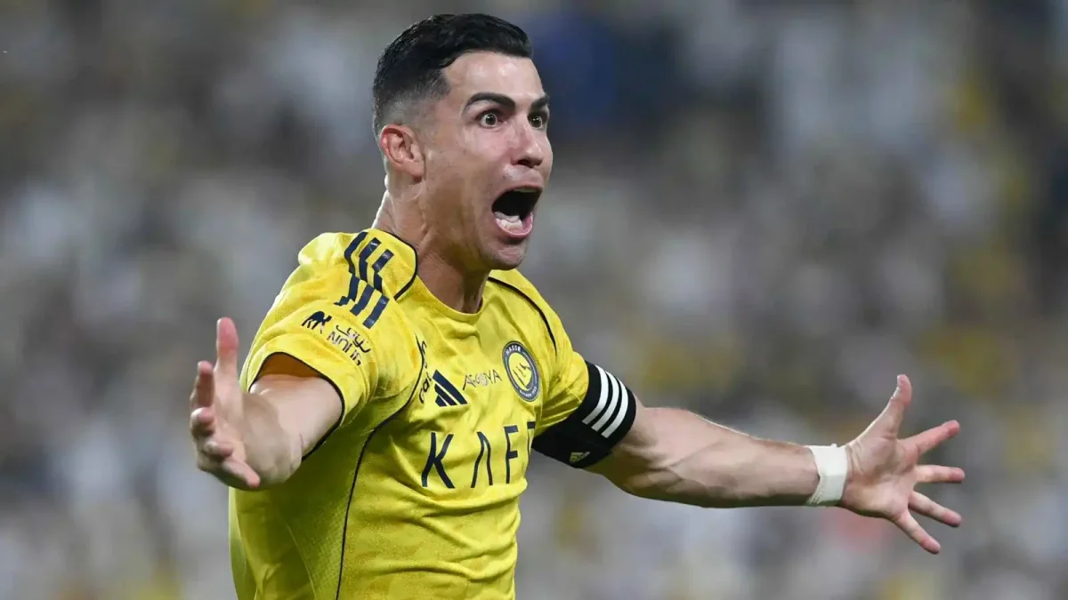 بعد الهدف العبقري في شباك اهلي جدة .. كم هدف بقي لرونالدو ليصل لحلم 1000 هدف؟