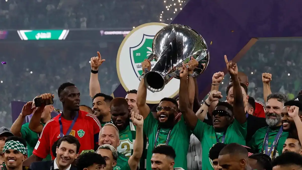 على طبق من ذهب .. هدية ثمينه من الاتحاد الاسيوي للنصر والهلال