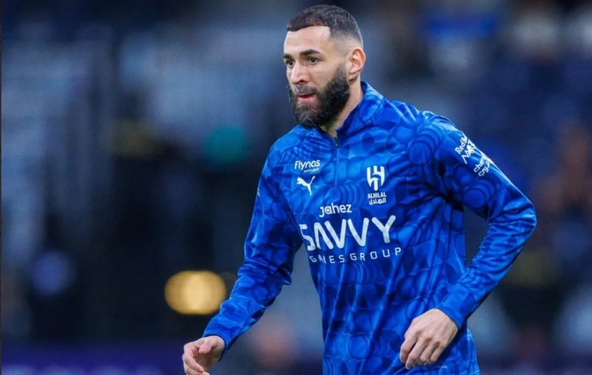 حسم مشاركة بنزيما في مواجهة الهلال امام الفيحاء