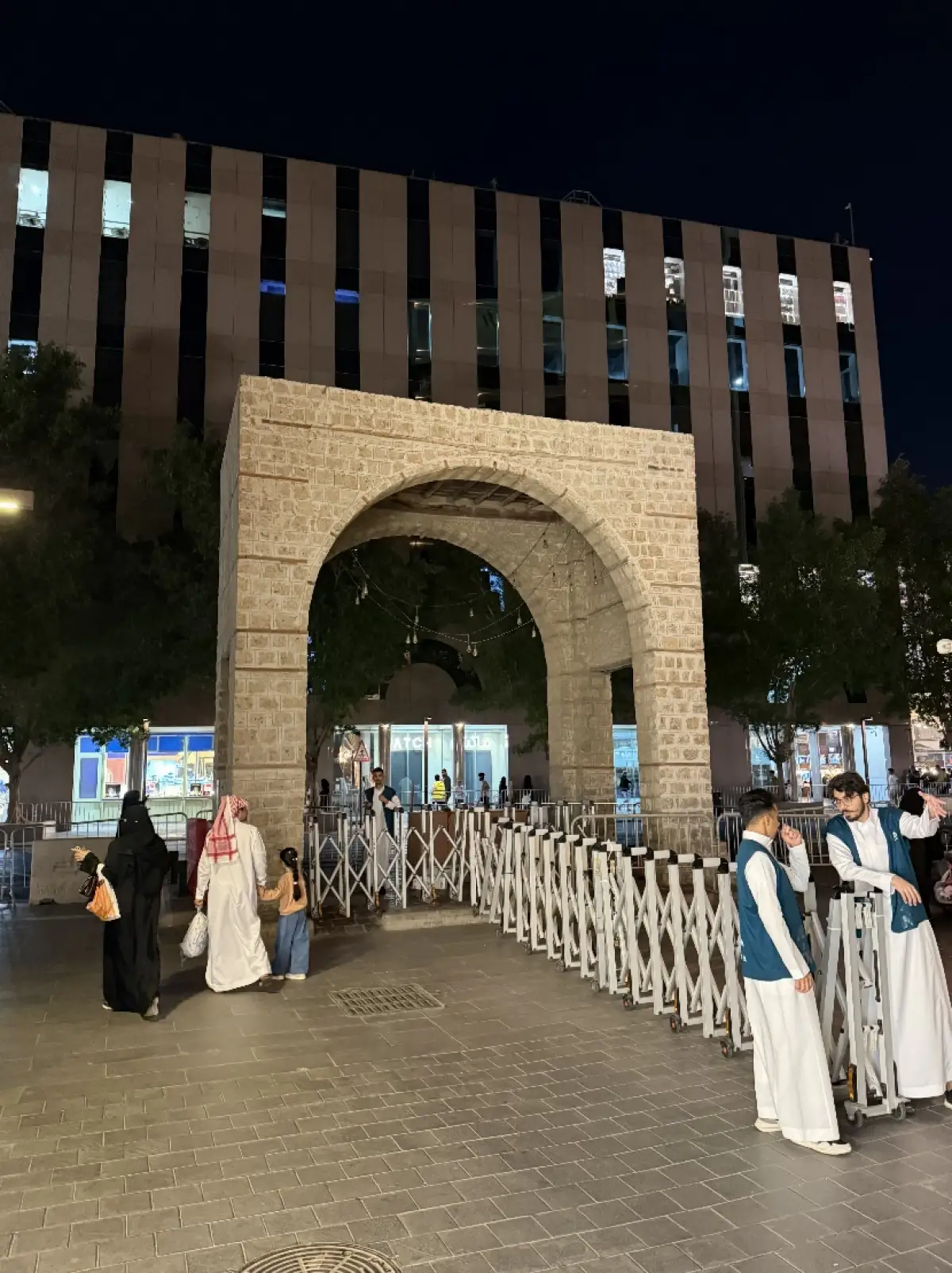 اماكن في جدة يزورها الحجاج في كل موسم منذ مئات السنين لسبب غير متوقع