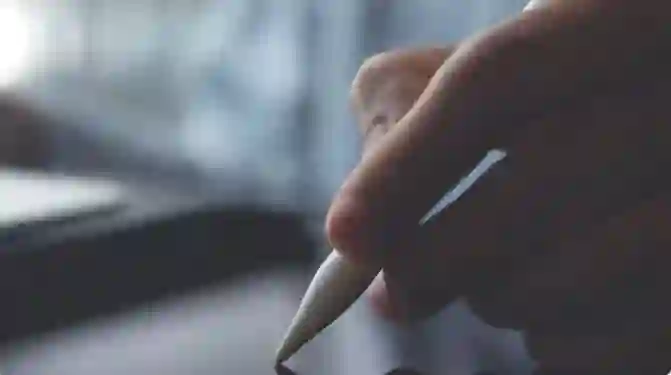 النيابة العامة السعودية تحذر من التوقيع الالكتروني في هذه الحالات يسبب السجن 