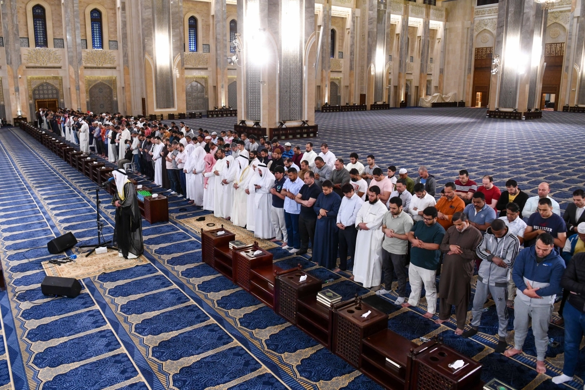 الغاء صلاة التراويح في المساجد بسبب الخطر المحتمل من العدوان الايراني