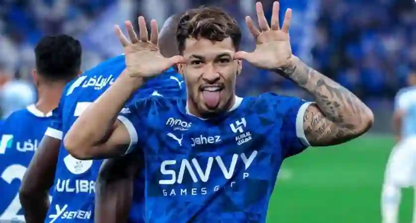 صحف وتسريبات اوربية تكشف عن المبلغ الذي سيحصل عليه الهلال من رحيل ليناردو للدوري الانجليزي 