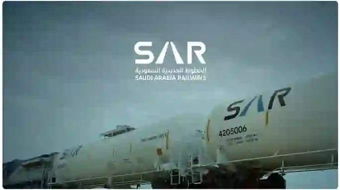 تصادم بين قطار محمل بمواد خطرة وعربة في ميناء الملك فهد 