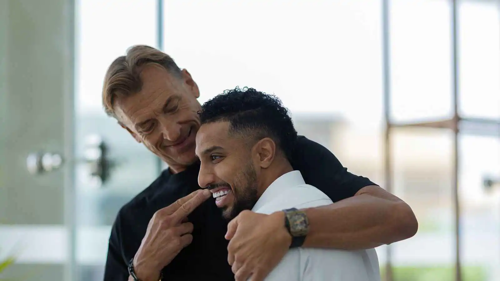 نجوم المنتخب يحسمون القرار حول رحيل رينارد ويختارون المدرب خلال المونديال