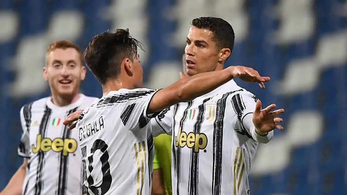 تسريبات تكشف عن ضغوطات يمارسها رونالدو على إدارة النصر للتعاقد مع صديقه في روما الايطالي