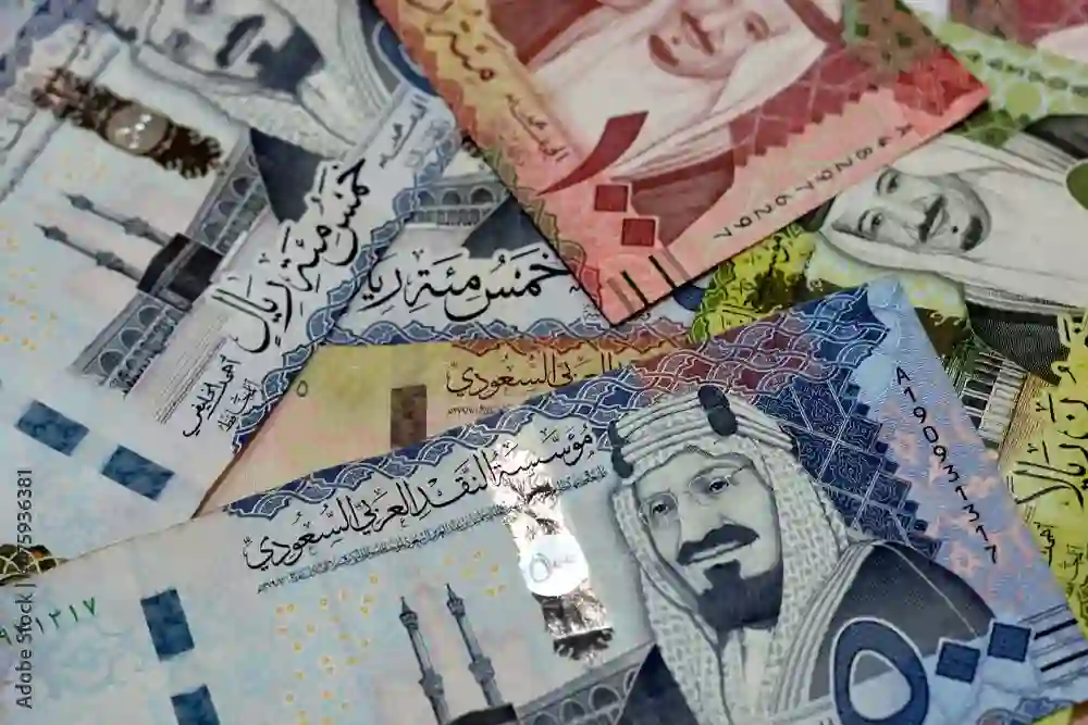 تقلبات عنيفة في سعر صرف الريال السعودي مقابل الجنيه المصري 