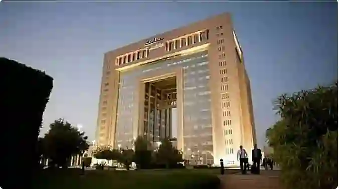 السعودية توجه أول ضربة إقتصادية لأمريكا وأوربا عبر سابك 