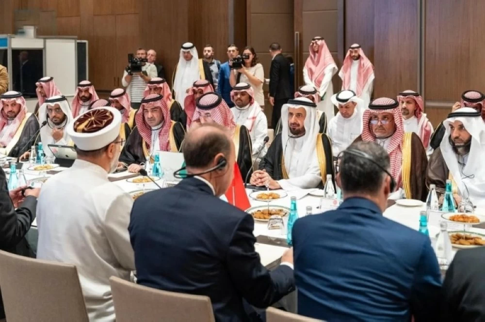 السعودية تشترط ارفاق شهادة جديدة لاصدار تأشيرة الحج للقادمين من خارج المملكة لموسم 1447 