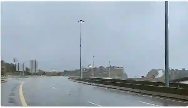 متحدث الأرصاد يظهر بشكل مفاجئ في وسائل الاعلان السعودية ليحذر من خطر بدأ قبل قليل يصل للمملكة 