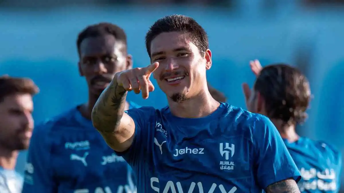 رحيل نونيز عن الهلال بعقد صفري بسبب ما قاله إنزاجي 