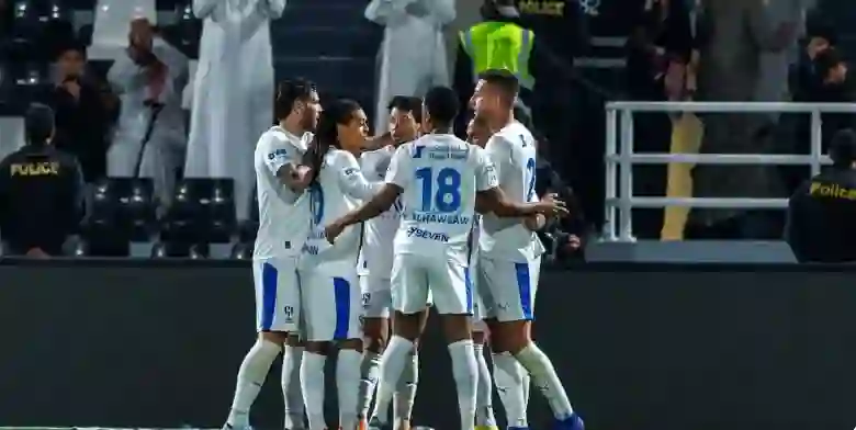 إنزاجي يتلقى ضربة قاسية قبل انطلاق الكلاسيكو والنتيجة حسمت قبل انطلاق الصافرة 