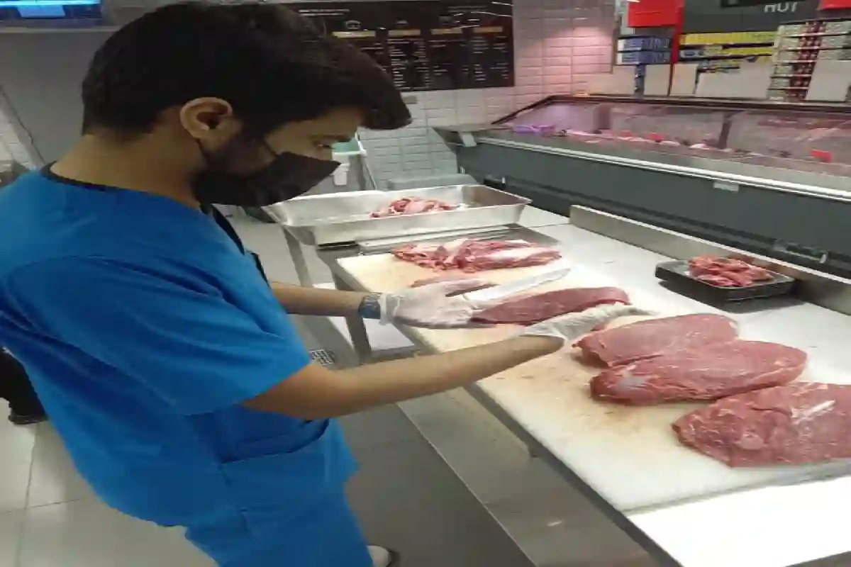 أسعار اللحوم والأسماك في السعودية تنخفض بشكل جنوني