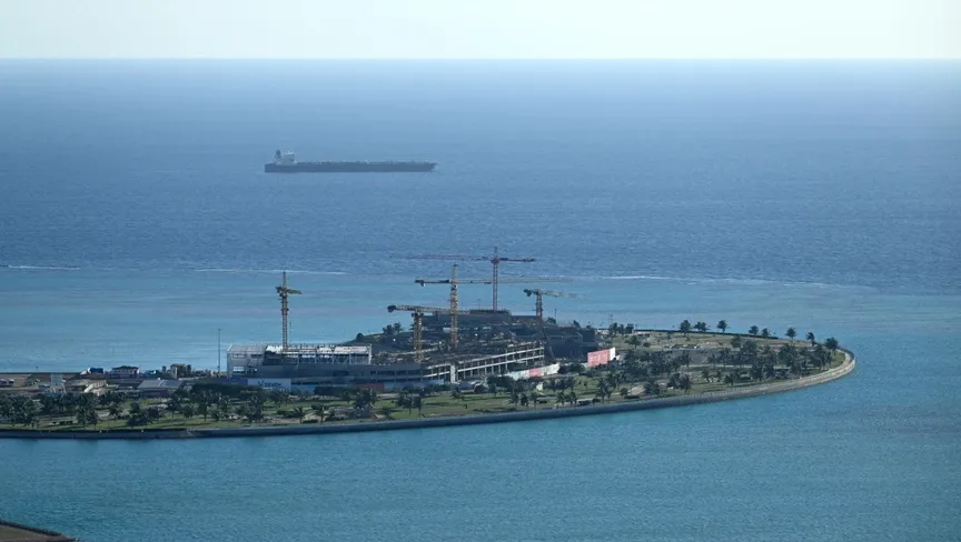 قرارات سعودية تربك العالم حول بيع نفطها للاسواق الدولية والسفن تتزاحم لاستغلال الفرصة