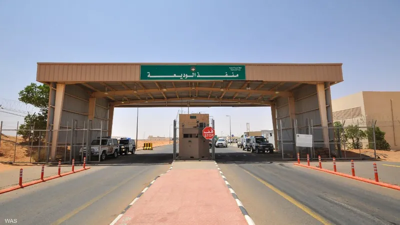 شروط واجراءات جديدة لدخول وخروج اليمنيين عبر منفذ الوديعة 
