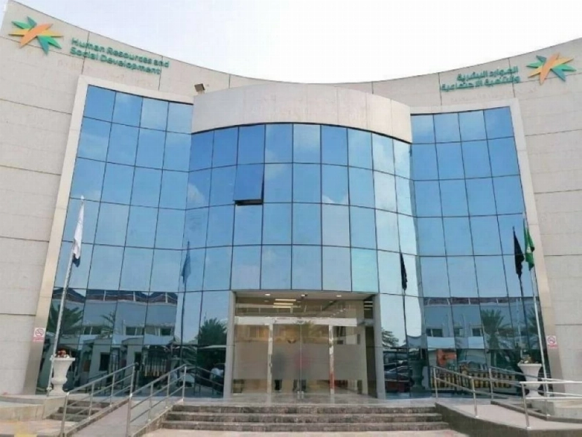 قرار توطين مهن التسويق والمبيعات لا يشمل هذه الفئات