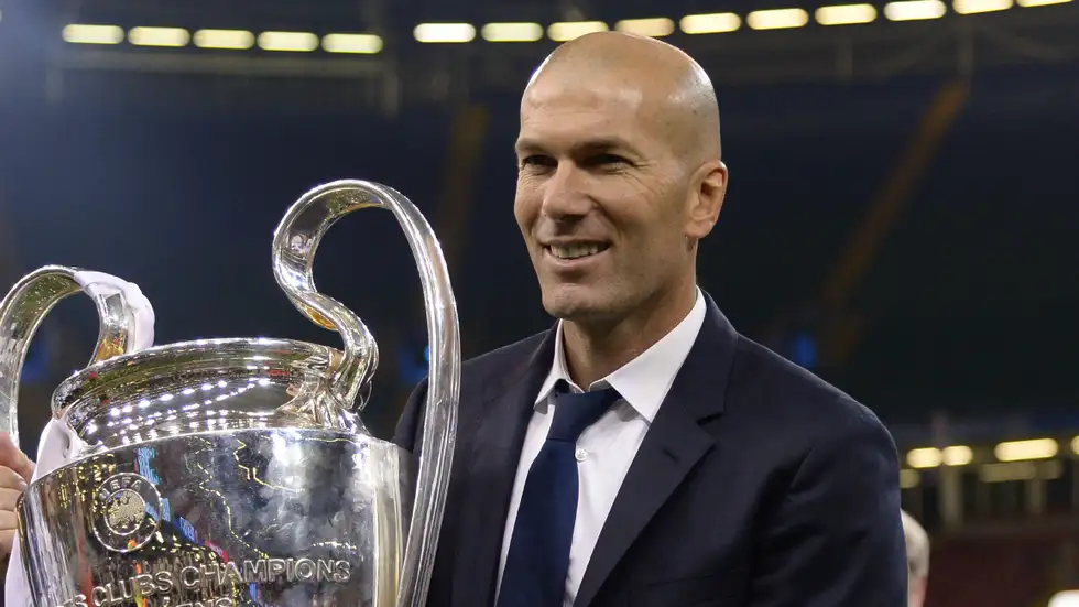 صفقة نارية تعيد زين الدين زيدان الى التدريب 