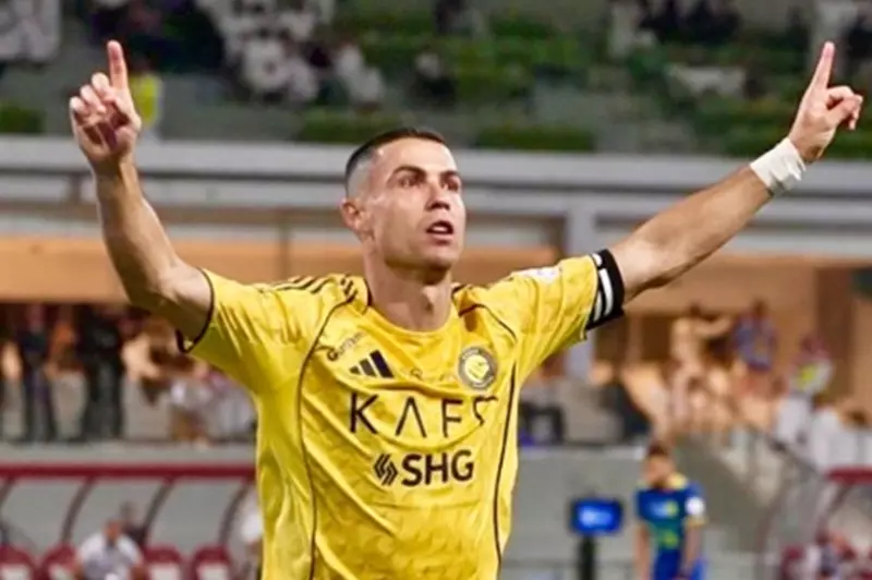 تسريبات حصرية تكشف حقيقة ما قاله رونالدو لرفاقه عن صيام رمضان