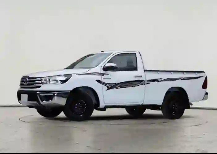 عبد اللطيف جميل يفاجئ الجميع بالسعر الجديد لتويوتا هايلكس 2025