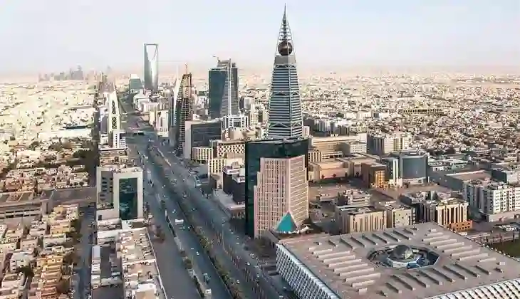 تجنب زحام المرور على طريق الملك فهد في الرياض بهذا المسار