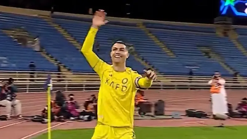 بحركة بسيطة رونالدو يثير جنون الهلال والهلاليين واكبر نجومهم