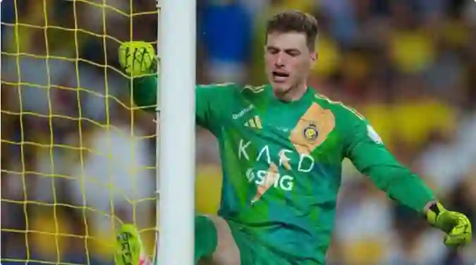 جيسوس يطيح بنجم أجنبي جديد من صفوف النصر ومفاجأة في السبب 