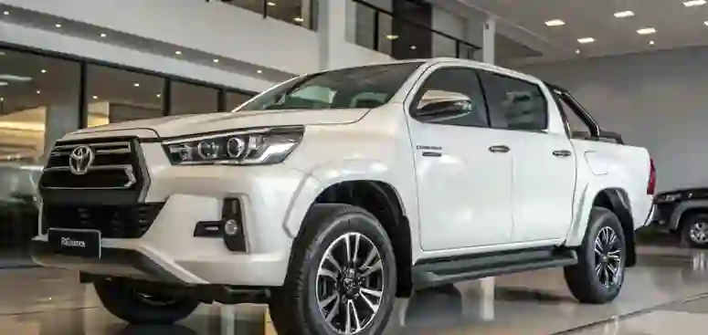 عبد اللطيف جميل يكشف عن شكل وتصميم جديد لسيارة تويوتا هايلكس 