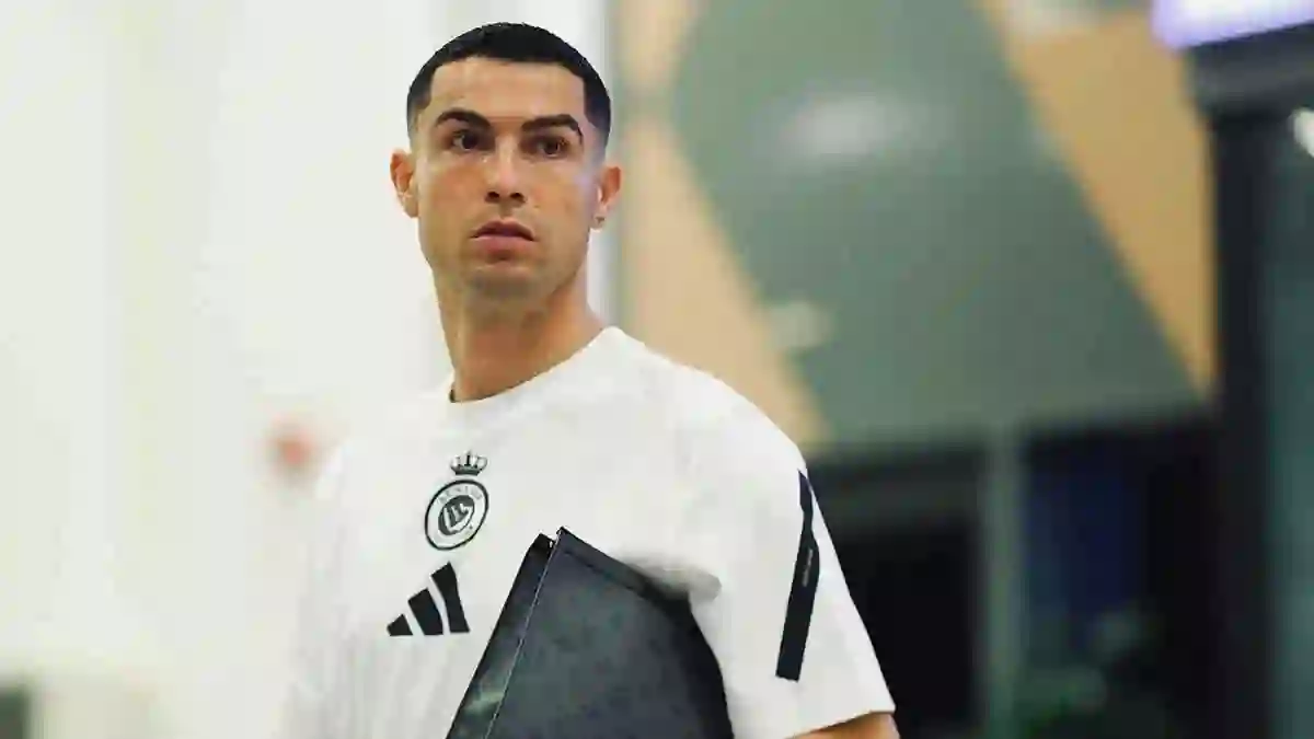 جيسوس يطعن رونالدو في الظهر ويجهز لبديل ناري في النصر يستبدل الدون 