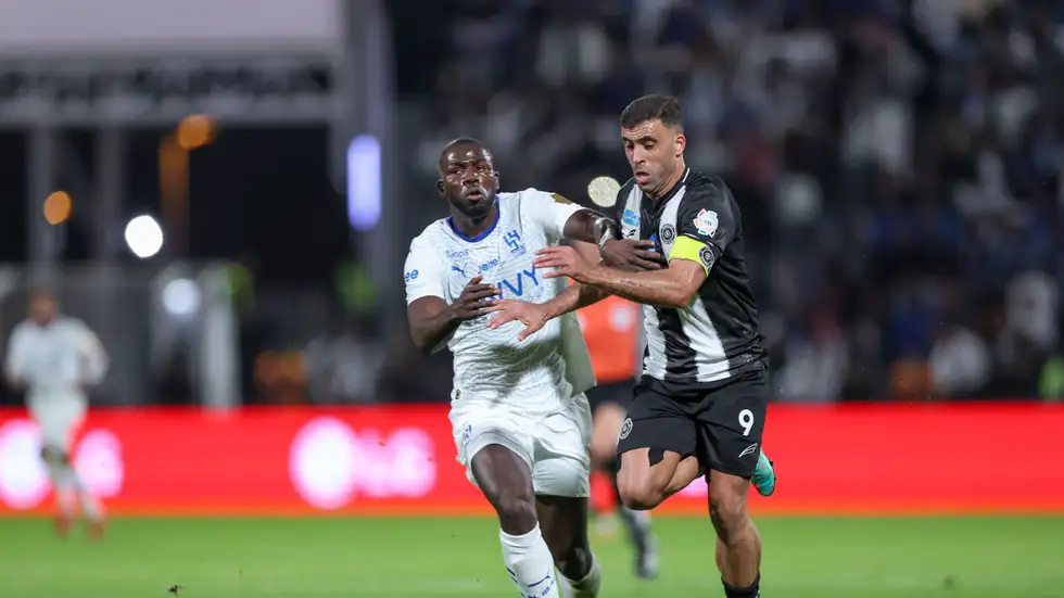 إدارة الشباب تحسم قرارها حول التخلص من عبدالرزاق حمدالله في الشتوية 