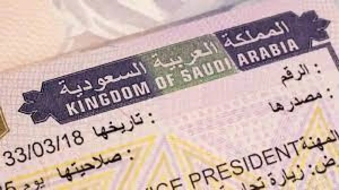 صدمة في السعودية لحاملي تأشيرات الزيارة بكل انواعها وقرار بفرض غرامة 50.000 ريال في حالات جديدة